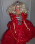Original Barbie punčka z rdečimi ustnicami, uhani, gumijastimi nogami