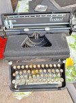 Pisalni stroj Everest