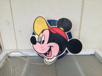 Stenska lučka Mickey Mouse