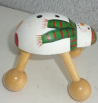Snežak v obliki pikapolonice, na nogicah, 8 x 9 x 8 cm