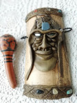 Suvenir - stenska maska in ropotuljica-glasbilo iz Peruja