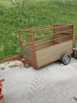 Traktorska prikolica za prevoz živali