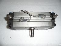 pnevmatski / hidravlični zasučni cilinder