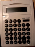 Pisarniški kalkulator