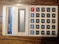 Žepni kalkulator Sharp 230
