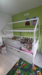 Otroška postelja hiška 90 x 200 s predalom