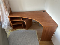 Kotna pisarniška miza 165 cm x 111 cm