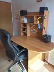 Pisalna miza in pisarniški stol