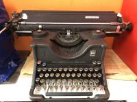 Pisalni stroj Olivetti M40