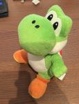 Plišasta igrača Yoshi 2012 (Super Mario) prližno 22cm