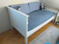 Bela lesena postelja 90cm x 200 cm