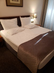 Dvojna postelja 200 x 200