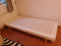 Ikea postelja 90x200