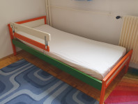 prodam posteljo dimenzij 70 x 160 cm