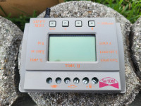 Pretvornik-inverter-razsmernik 12V 1000W, čisti sinus + reg. MPPT 20A