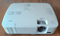 Projektor NEC M230X