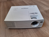 Video projektor HITACHI CP-DX300