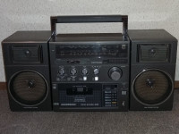 Radio-kasetofon NordMende Stereo Portable 4584, 1984,kasetar ne deluje