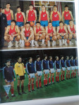 Slika legend košarkašev in nogometašev Jugoslavije iz 70-tih