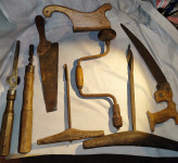 Staro ročno orodje za obdelavo lesa