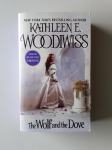 KATHLEEN E. WOODIWISS, THE WOLF AND THE DOVE