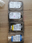Več različnih trdih diskov 500GB