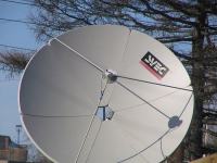 KUPIM večjo satelitsko anteno (dish, parabolično anteno, SAT anteno)