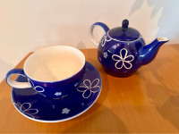 Čajnik, skodelica, krožnik (nov) - ročno izdelano, komplet, keramika