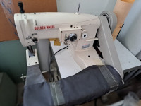 Specialni industrijski šivalni stroj, rokavni cik cak in navadni šiv