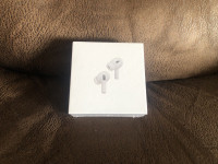 NOVE-ZAPAKIRANE Apple AirPods Pro 2 slušalke
