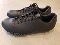 Cestni čevlji Giro Empire 43