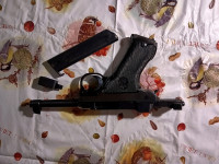 Polavtomatska pištola HUSQVARNA M40 9x19