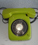 Retro telefon ISKRA, zelen