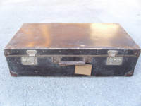 Starinski kovček, kufer dolžina 65 širina 36 višina 17 cm