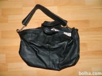 Usnjena ženska torbica, črna