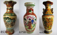 stara kitajska vaza iz porcelana