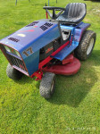 Vrtni traktor Simplicity 6516 prodam
