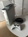 Xbox 360 odklenjen hdd 13,8 gb + igre