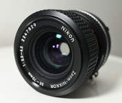 Nikon  zoom 35-70mm f3,3-4,5 AIs