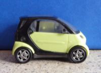 Kinder figurice - Smart Coupe 2005 (MPG C-140)