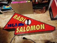 Svetlobna tabla Radio Salomon