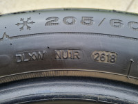 Pnevmatike Dunlop 205/60/16 zimska Količina: 4