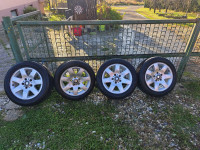 Pnevmatike Michelin 205/55/16 celoletna Količina: 4