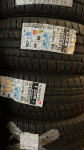 Pnevmatike Kumho 215/55/17 zimska Količina: 2