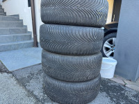 Pnevmatike Michelin 225/55/17 zimska Količina: 4, profil 4-5mm