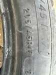 Dve pnevmatiki Michelin 205/45 R17
