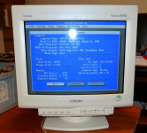 Sony Multiscan 200ES 17" Trinitron  CRT monitor