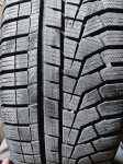 Pnevmatike Hankook 225/60/18 zimska Količina: 4