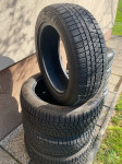 Pnevmatike Kumho 215/55/18 zimska Količina: 4