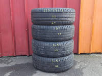 4-KOSI Letnih pnevmatik Michelin Pilot Sport 4 225 / 45  R 19